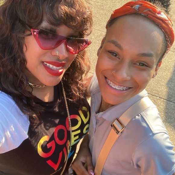 Meet your Posher, Wanda - Picture 7 of 16